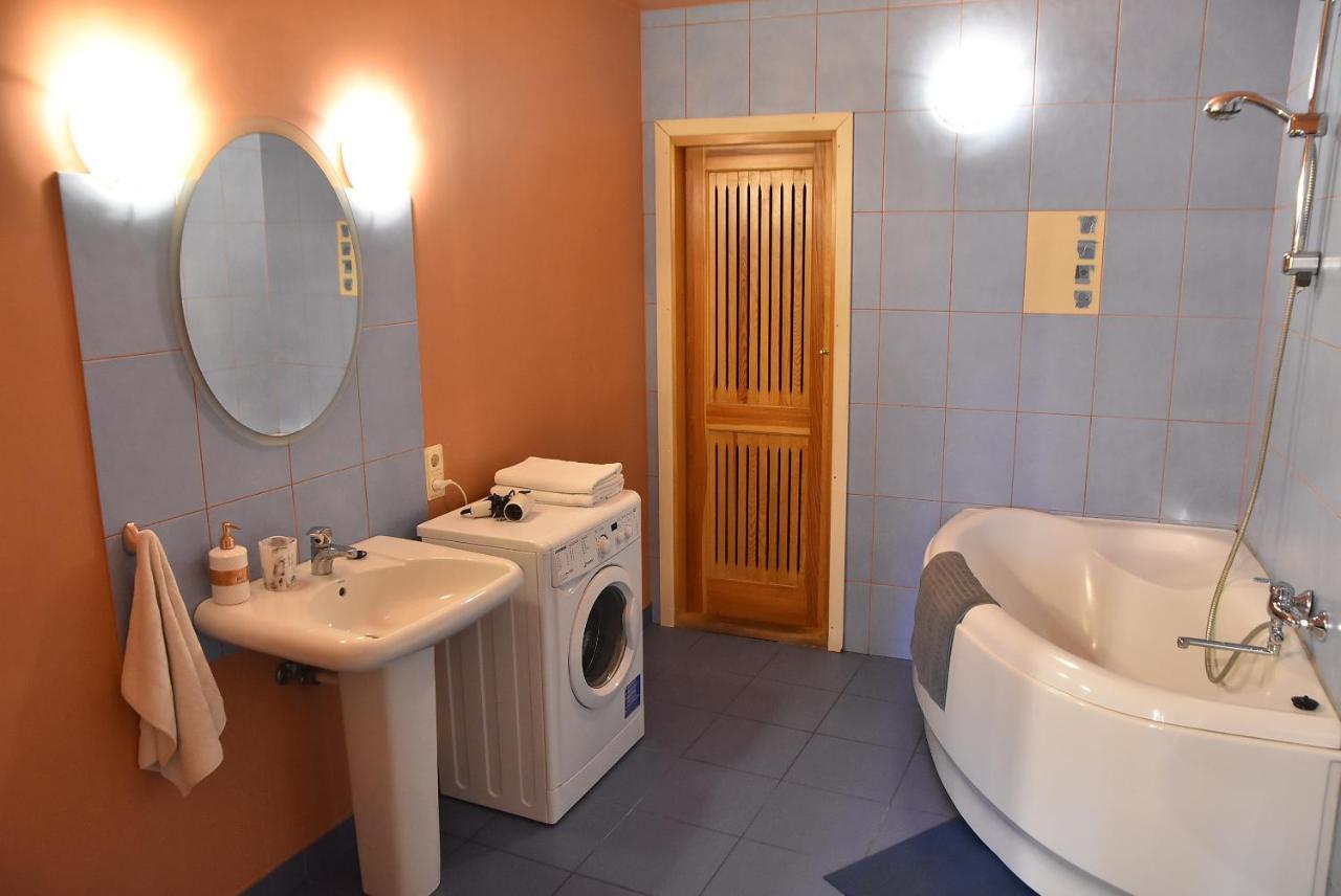 Uliha Apartamenti Liepāja 외부 사진